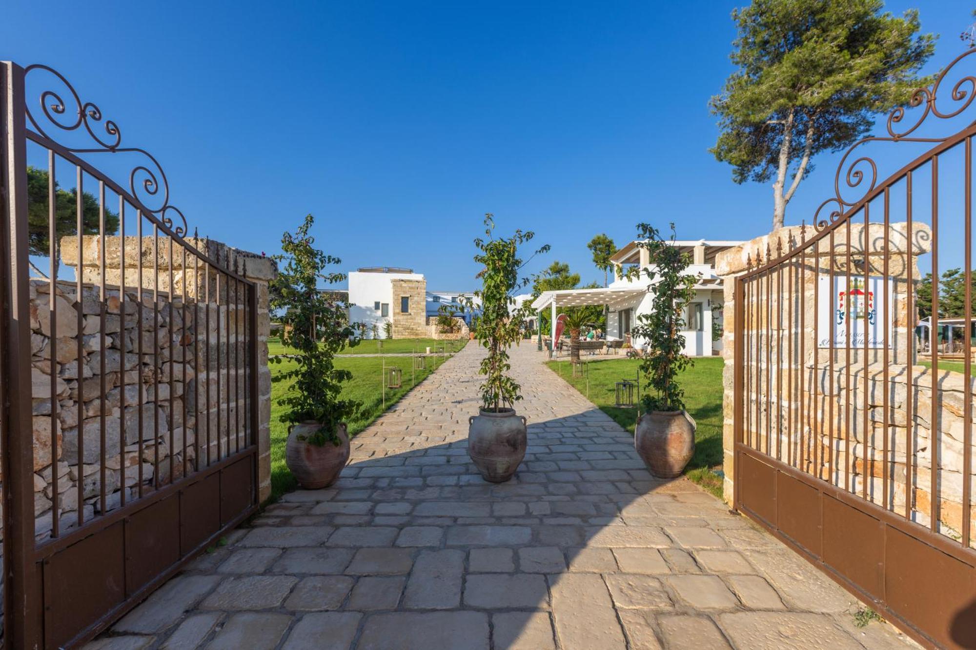 Masseria Baroni Di Montesardo Lido Marini Exteriör bild